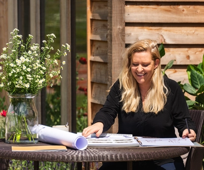 2424 06 Helen Needham Oakwrights Mark Watts Content Block