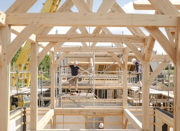 2043 3607 Oakwrights Secondary Hero Crop