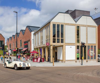 OLM MG 0676 Large Page Link