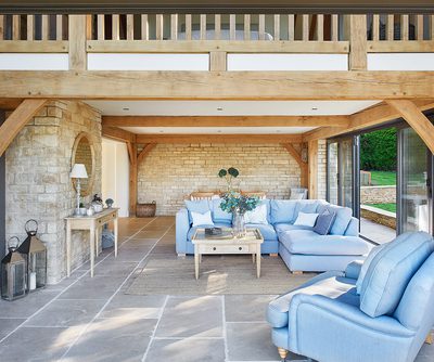 oak frame extension with sofa suite