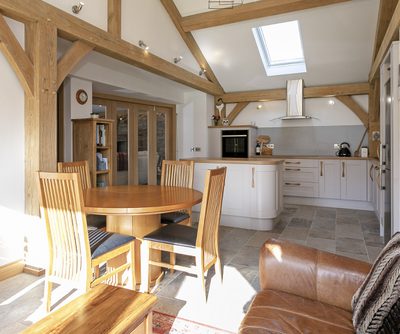 1912 48 Oakwrights Richard Frew Galllery