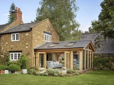 5315 065 b L Oakwrights Simon Kennedy Gallery