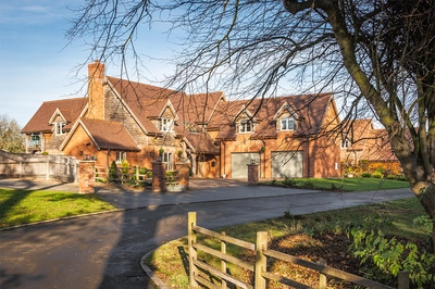 1926 63 Oakwrights Mark Watts content