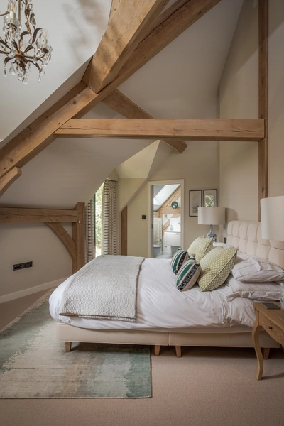 2264 052 Oakwrights Mark Watts gallery