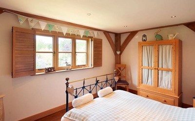 1207 6047 Oakwrights Photo Mark Welsh