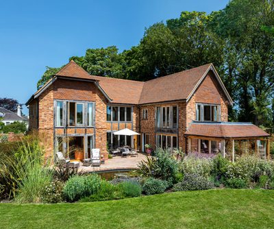 1718 38 b E Crop Oakwrights Mark Bolton