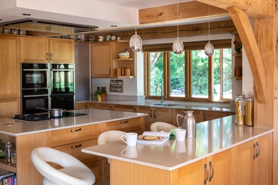 1718 42 Oakwrights Mark Bolton