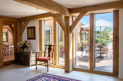 1718 51 Oakwrights Mark Bolton