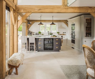 2219 79 Crop Oakwrights Mark Watts Content Block