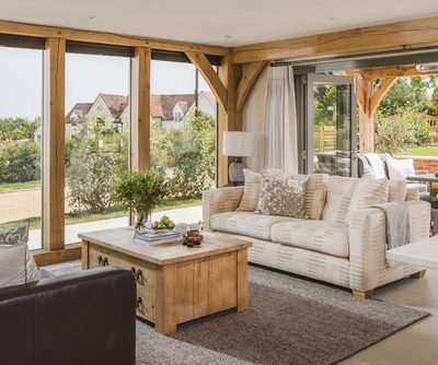 2219 85 be Oakwrights Mark Watts Content Block