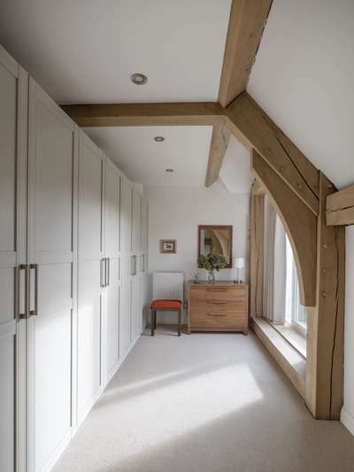 2071 0252 Oakwrights Simon Kennedy Gallery