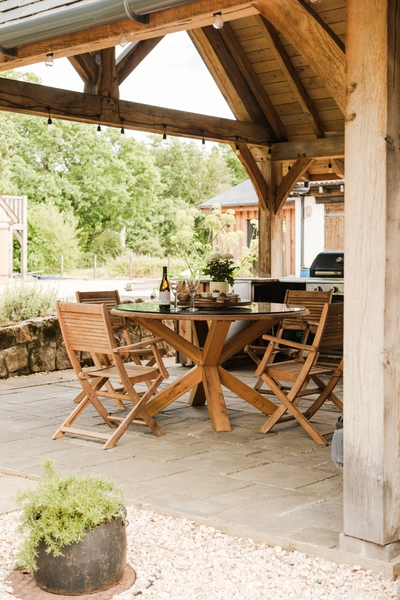 2212 020 Oakwrights Katie Pryde gallery