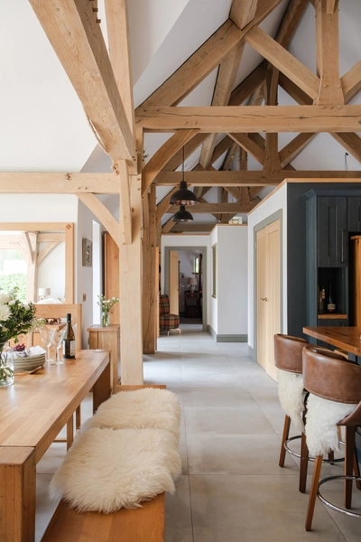 2212 046 Oakwrights Katie Pryde gallery