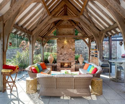 1546 114 Oakwrights Jon Holmes content