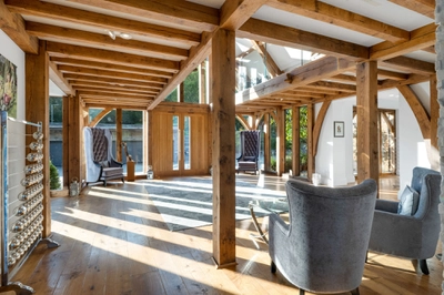1546 099 Oakwrights Jon Holmes gallery