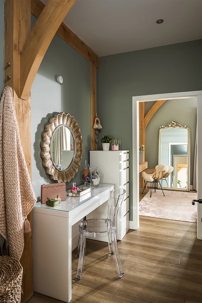 1868 015 Oakwrights Mark Watts gallery