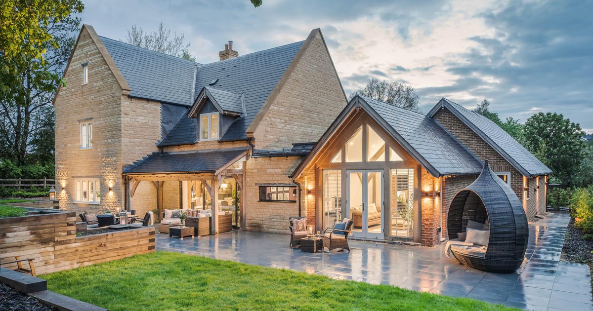 Oak Frame Houses Luxury Self Build Homes Oakwrights oak-frame-houses-luxury-self-build-homes-oakwrights