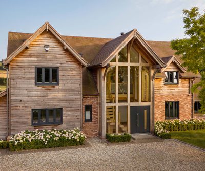 2030 116 b Oakwrights Mark Watts content