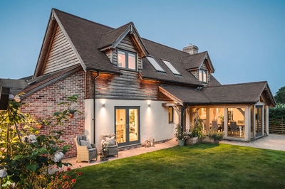 2044 31 Oakwrights Mark Watts content