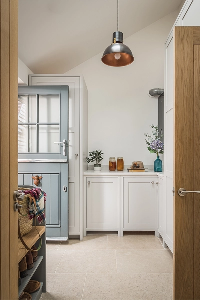 2044 46 Oakwrights Mark Watts content