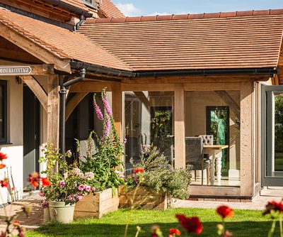 2044 53 Oakwrights Mark Watts content