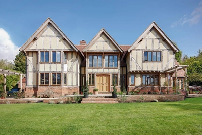 Lewis ext front6 b E Thumbnail