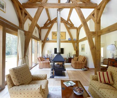 Matthews int lounge1