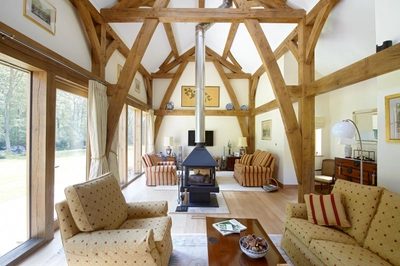 Matthews int lounge1