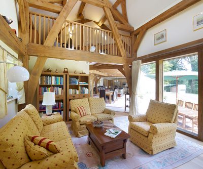 Matthews int lounge5