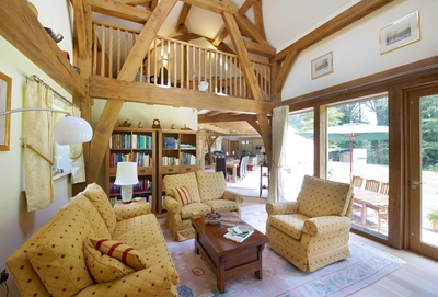 Matthews int lounge5