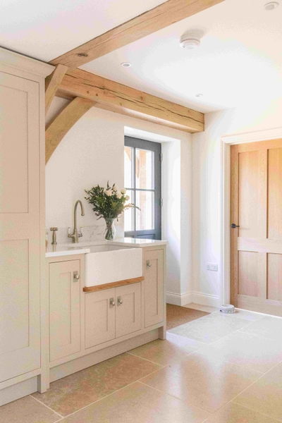 2553 015 Oakwrights Gallery