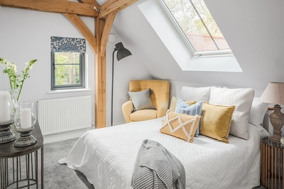 2043 003 Oakwrights Mark Watts content