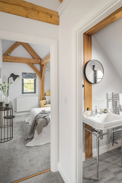 2043 007 Oakwrights Mark Watts content