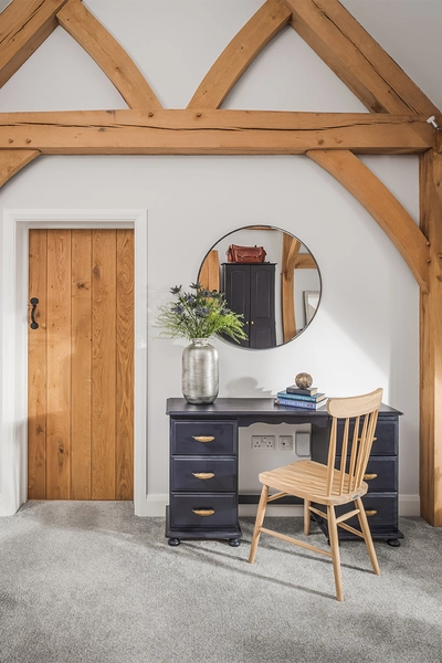 2043 011 Oakwrights Mark Watts gallery