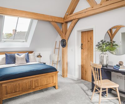 2043 012 Oakwrights Mark Watts content