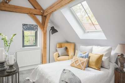 2043 003 Oakwrights Mark Watts Feature