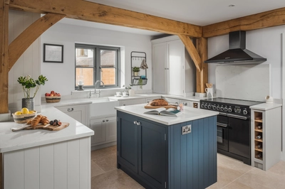 2043 022 Oakwrights Mark Watts Gallery