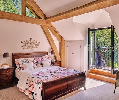 1860 2011 Oakwrights Richard Kiely content