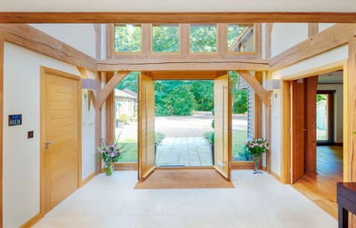 1046 3369 Oakwrights Photo Mark Welsh b
