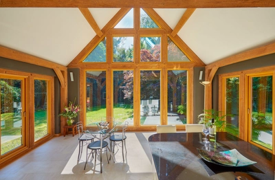 1046 3436 Oakwrights Photo Mark Welsh