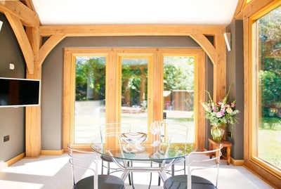 1046 3483 Oakwrights Photo Mark Welsh