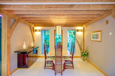 1046 3564 Oakwrights Photo Mark Welsh b