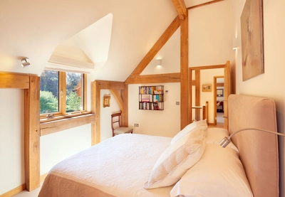 1448 2802 Photo Mark Welsh Oakwrights