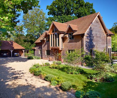 1448 2966 Photo Mark Welsh Oakwrights b