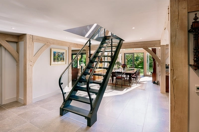 1550 0390 Oakwrights Photo Mark Welsh b Content