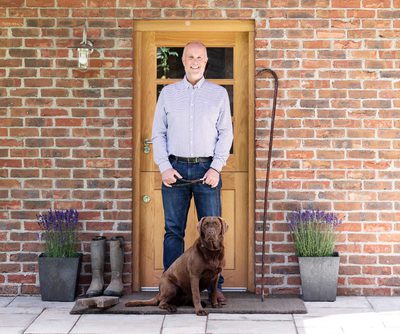 1908 026 Oakwrights Susie Lowe content