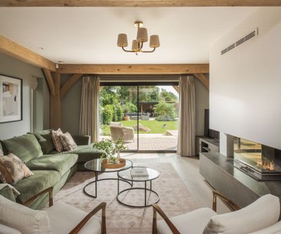 2206 051 Oakwrights Mark Watts