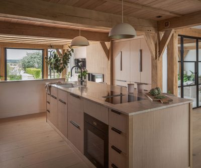 2487 032 Oakwrights Mark Watts content