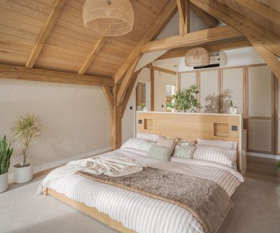 2487 047 Oakwrights Mark Watts content