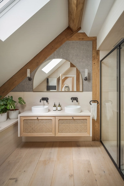 2487 048 Oakwrights Mark Watts gallery